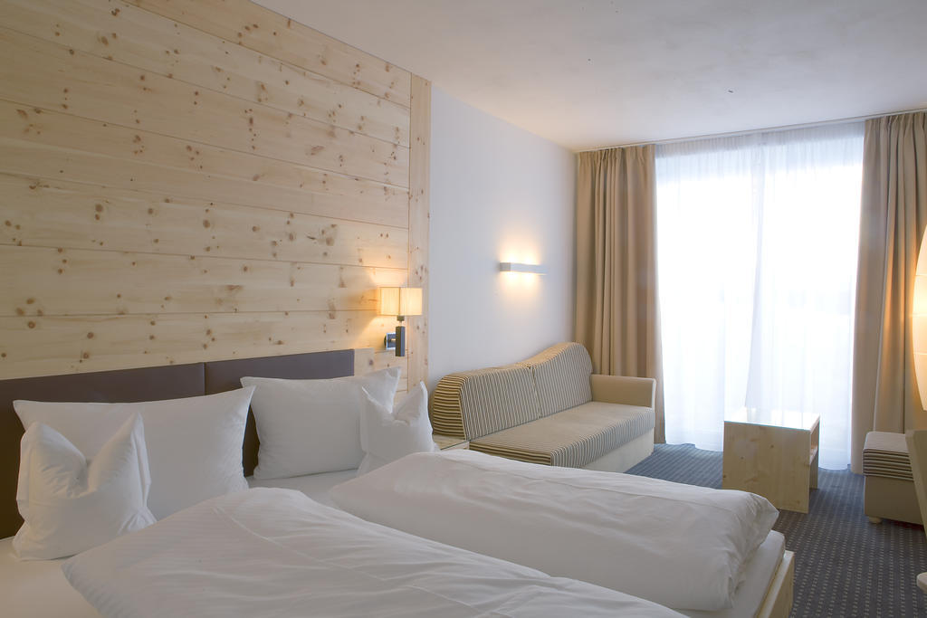 The Vista 3*